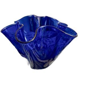 1047 Cobalt Blue Glass Handkerchief Vase | Vintage Blue Glass Art Glass